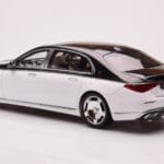 Mercedes Maybach S680 W223 Obsidian Черен Diamond Бял Almost Real 1:18 - image 6 of 7