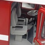 Mercedes O317 Porsche Transporter Червен CMR 1:18 - image 11 of 12