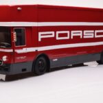 Mercedes O317 Porsche Transporter Червен CMR 1:18