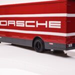 Mercedes O317 Porsche Transporter Червен CMR 1:18 - image 3 of 12