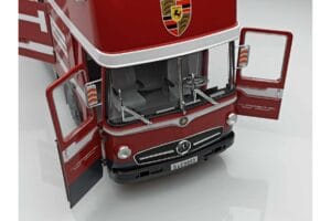 Mercedes O317 Porsche Transporter Червен CMR 1:18 CMR149 Метал — снимка 6 от 12