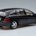Mercedes R-Class W251 Obsidian Черен Minichamps 1:18 B66962325 Метал - image 3 of 7