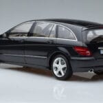 Mercedes R-Class W251 Obsidian Черен Minichamps 1:18 B66962325 Метал - image 6 of 7