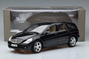 Mercedes R-Class W251 Obsidian Черен Minichamps 1:18 B66962325 Метал — снимка 7 от 7