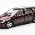 Mercedes R-Class W251 Червен Металик Minichamps 1:18