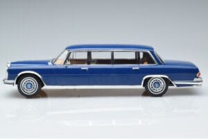 Mercedes S-Class 600 W100 LWB Pullman Тъмносин MCG 1:18 MCG18189 Метал — снимка 3 от 6