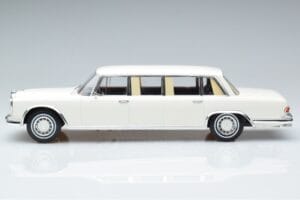 Mercedes S-Class 600 W100 LWB Pullman Бял MCG 1:18 MCG18188 Метал — снимка 3 от 6