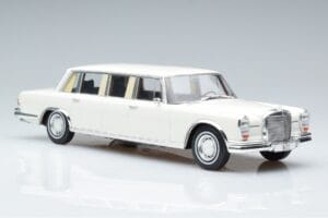 Mercedes S-Class 600 W100 LWB Pullman Бял MCG 1:18 MCG18188 Метал — снимка 4 от 6