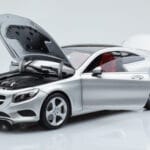 Mercedes S-Class W222 Iridium Сребрист Norev 1:18 - image 2 of 8