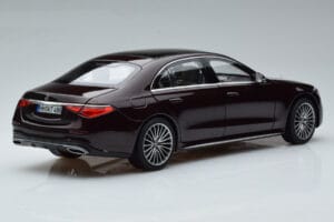 Mercedes S-Class W223 AMG Line Червен Norev 1:18 183804 Метал — снимка 3 от 8