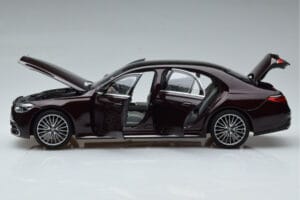 Mercedes S-Class W223 AMG Line Червен Norev 1:18 183804 Метал — снимка 4 от 8