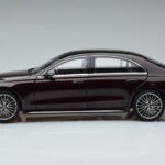 Mercedes S-Class W223 AMG Line Червен Norev 1:18 - image 5 of 8
