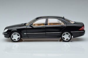 Mercedes S-Class W220 S55 AMG Лимитирана Серия Norev 1:18 183812 Метал — снимка 4 от 7