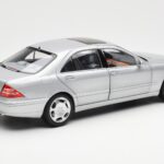 Mercedes S600 W220 Сребрист Металик Norev 1:18 - image 3 of 8