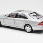 Mercedes S600 W220 Сребрист Металик Norev 1:18 - image 7 of 8