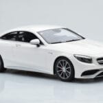Mercedes AMG S63 C217 Coupe Бял GT Spirit 1:18 - image 4 of 6