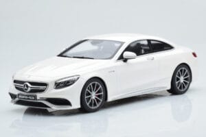 Mercedes AMG S63 C217 Coupe Бял GT Spirit 1:18