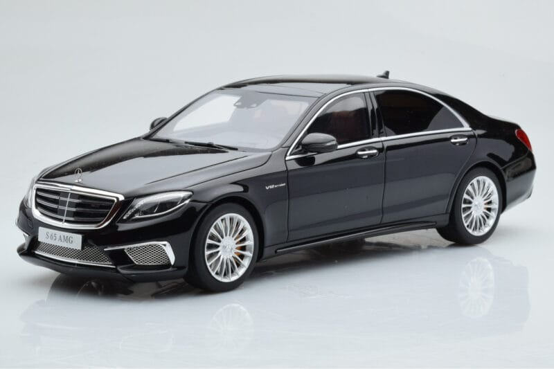 Mercedes AMG S65 W222 Черен GT Spirit 1:18