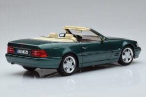 Mercedes SL500 R129 Зелен Металик Norev 1:18 183753 Метал — снимка 4 от 8