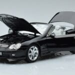Mercedes SL500 R230 Черен Norev 1:18 183840 Метал - image 2 of 8
