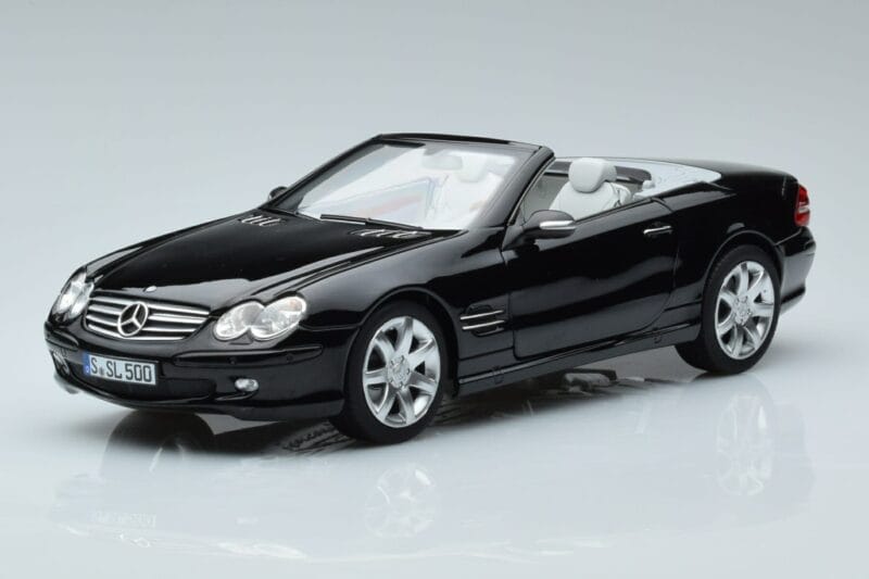 Mercedes SL500 R230 Черен Norev 1:18 183840 Метал