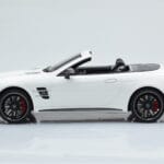 Mercedes AMG SL63 R231 Бял GT Spirit 1:18 - image 3 of 6