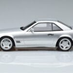 Mercedes SL 73 AMG R129 Brilliant Сребрист Otto 1:18 OT240 Смола - image 3 of 6