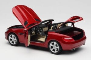 Mercedes SLK R172 Designo Zircon Червен Minichamps 1:18 B66960513 Метал — снимка 5 от 8