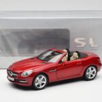 Mercedes SLK R172 Designo Zircon Червен Minichamps 1:18 - image 8 of 8