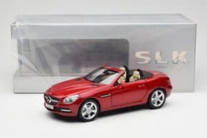Mercedes SLK R172 Designo Zircon Червен Minichamps 1:18 B66960513 Метал — снимка 8 от 8