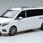 Mercedes V-Class W447 V260L Бял Mercedes 1:18 QALCN89911149 Метал