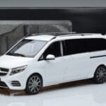 Mercedes V-Class W447 V260L Бял Mercedes 1:18 QALCN89911149 Метал - image 8 of 8