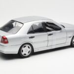 Mercedes C36 AMG W202 Сребрист UT Models 1:18 - image 2 of 6