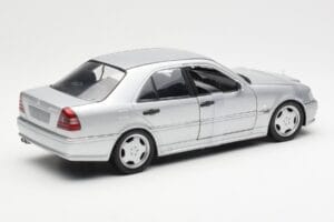 Mercedes C36 AMG W202 Сребрист UT Models 1:18 180035000 Метал — снимка 2 от 6