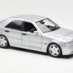 Mercedes C36 AMG W202 Сребрист UT Models 1:18 - image 4 of 6