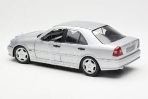 Mercedes C36 AMG W202 Сребрист UT Models 1:18 180035000 Метал — снимка 5 от 6
