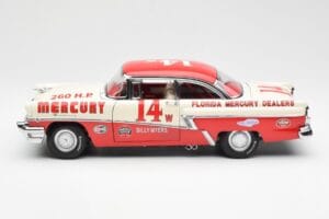 Mercury Montclair #14 B. Myers Palm Beach Winner 1956 Sun Star 1:18 5147 Метал — снимка 4 от 8