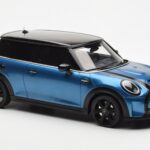 Mini Cooper S F56 Island Син Otto 1:18 - image 4 of 6