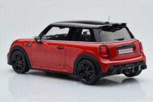 Mini Cooper S JCW F56 Червен Otto 1:18 OT984 Смола — снимка 5 от 6
