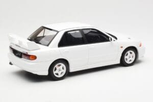 Mitsubishi Lancer Evo III Scotia Бял Otto 1:18 OT1065 Смола — снимка 2 от 6