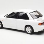 Mitsubishi Lancer Evo III Scotia Бял Otto 1:18 - image 5 of 6