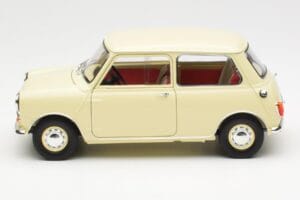 Morris Mini Minor Бял Kyosho 1:18 08964W Метал — снимка 4 от 8