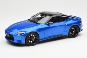 Nissan Fairlady Z Z35 Bayside Син GT Spirit 1:18