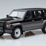 Nissan Patrol GR Y60 Сив Otto 1:18