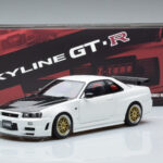 Nissan Skyline GT-R R34 Nismo Z-Tune Бял MotorHelix 1:18 - image 11 of 11
