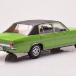 Opel Diplomat B Зелен Металик MCG 1:18 - image 2 of 6