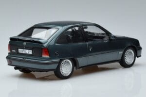 Opel Kadett E GSi Син Металик Norev 1:18 183614 Метал — снимка 2 от 6