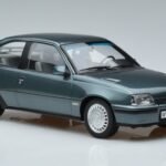 Opel Kadett E GSi Син Металик Norev 1:18 183614 Метал - image 4 of 6