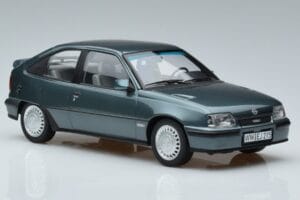 Opel Kadett E GSi Син Металик Norev 1:18 183614 Метал — снимка 4 от 6