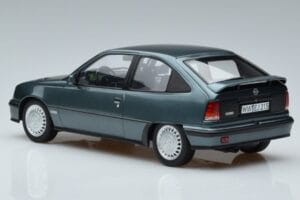 Opel Kadett E GSi Син Металик Norev 1:18 183614 Метал — снимка 5 от 6
